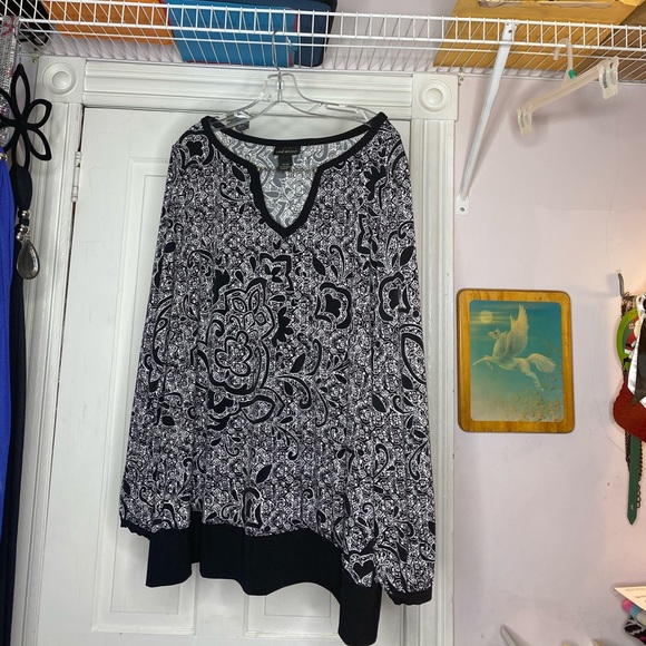 Lane Bryant Long Sleeve Blouse Size 18 / 20 - Picture 2 of 6